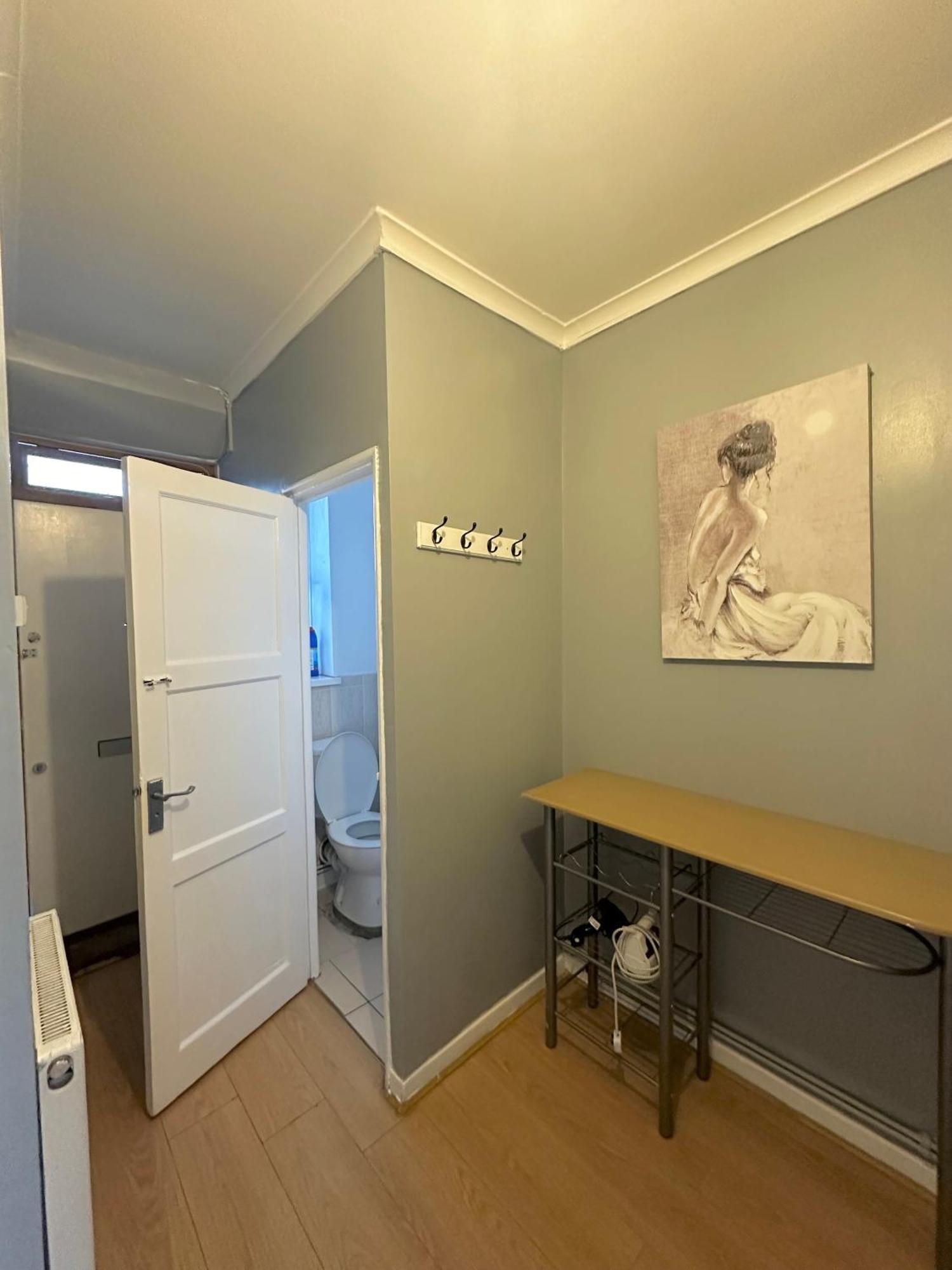 1 Bedroom Flat In Whitechapel, London Ngoại thất bức ảnh
