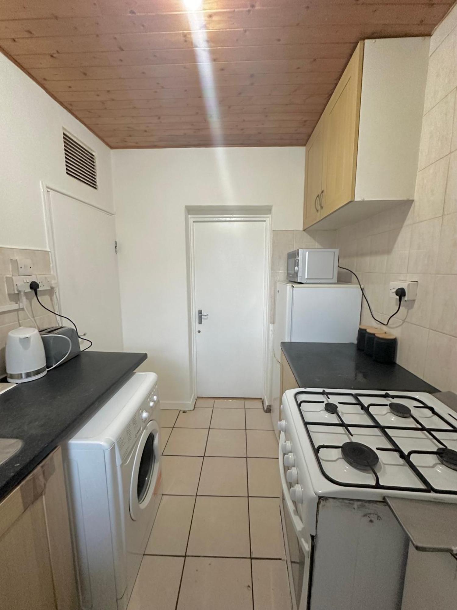 1 Bedroom Flat In Whitechapel, London Ngoại thất bức ảnh