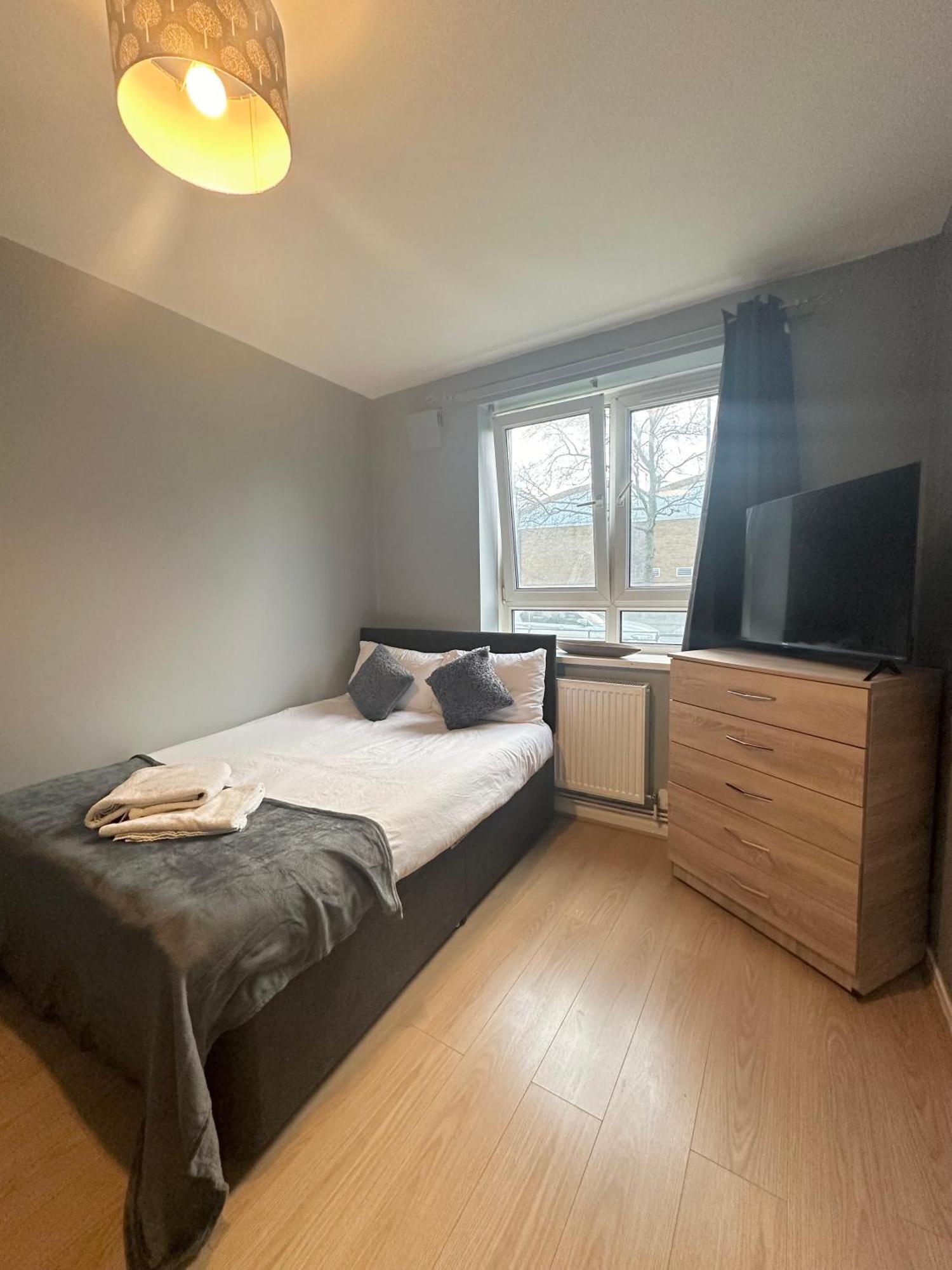 1 Bedroom Flat In Whitechapel, London Ngoại thất bức ảnh