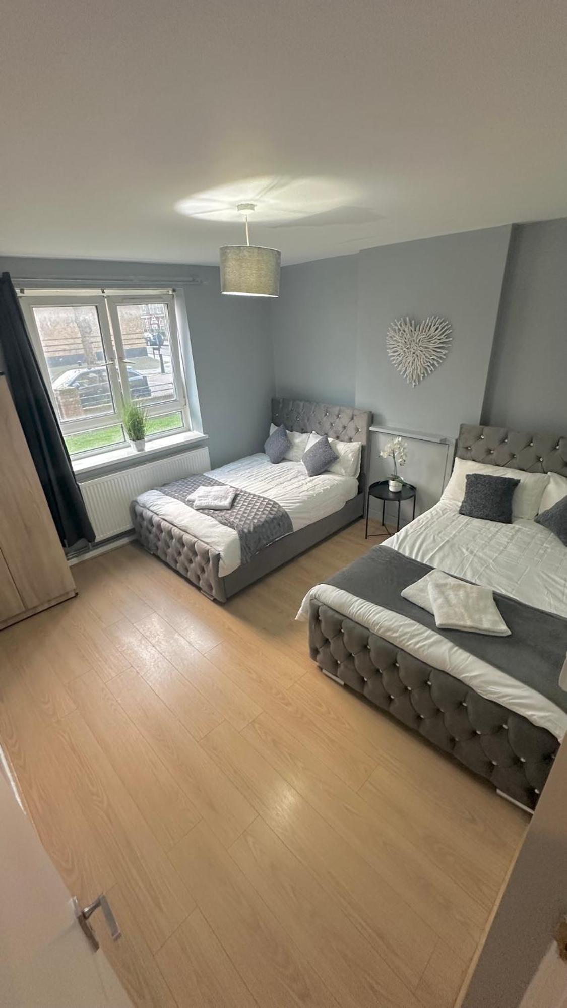 1 Bedroom Flat In Whitechapel, London Ngoại thất bức ảnh